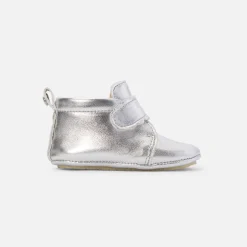 Chaussons bébé fille en cuir irisé - argent