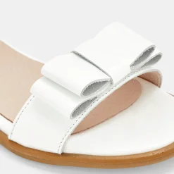 Nu-pieds enfant fille en cuir verni - blanc jacadi