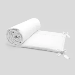 Tour de lit brodé à la main - blanc jacadi